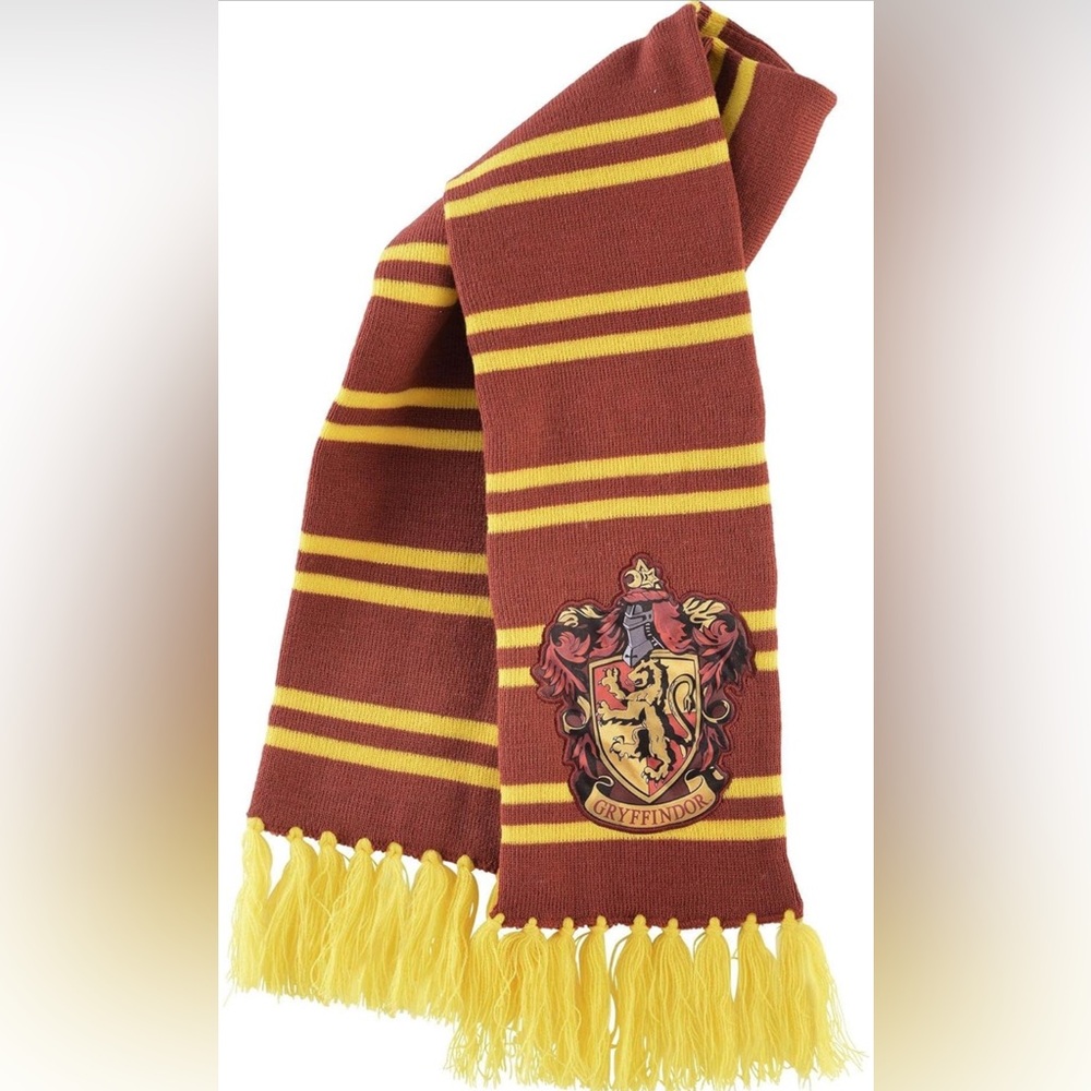 Harry Potter Gryffindor Red&Gold Striped Scarf  w/Embroidered Crest, Brand New!
